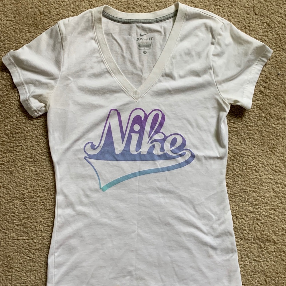 Nike top